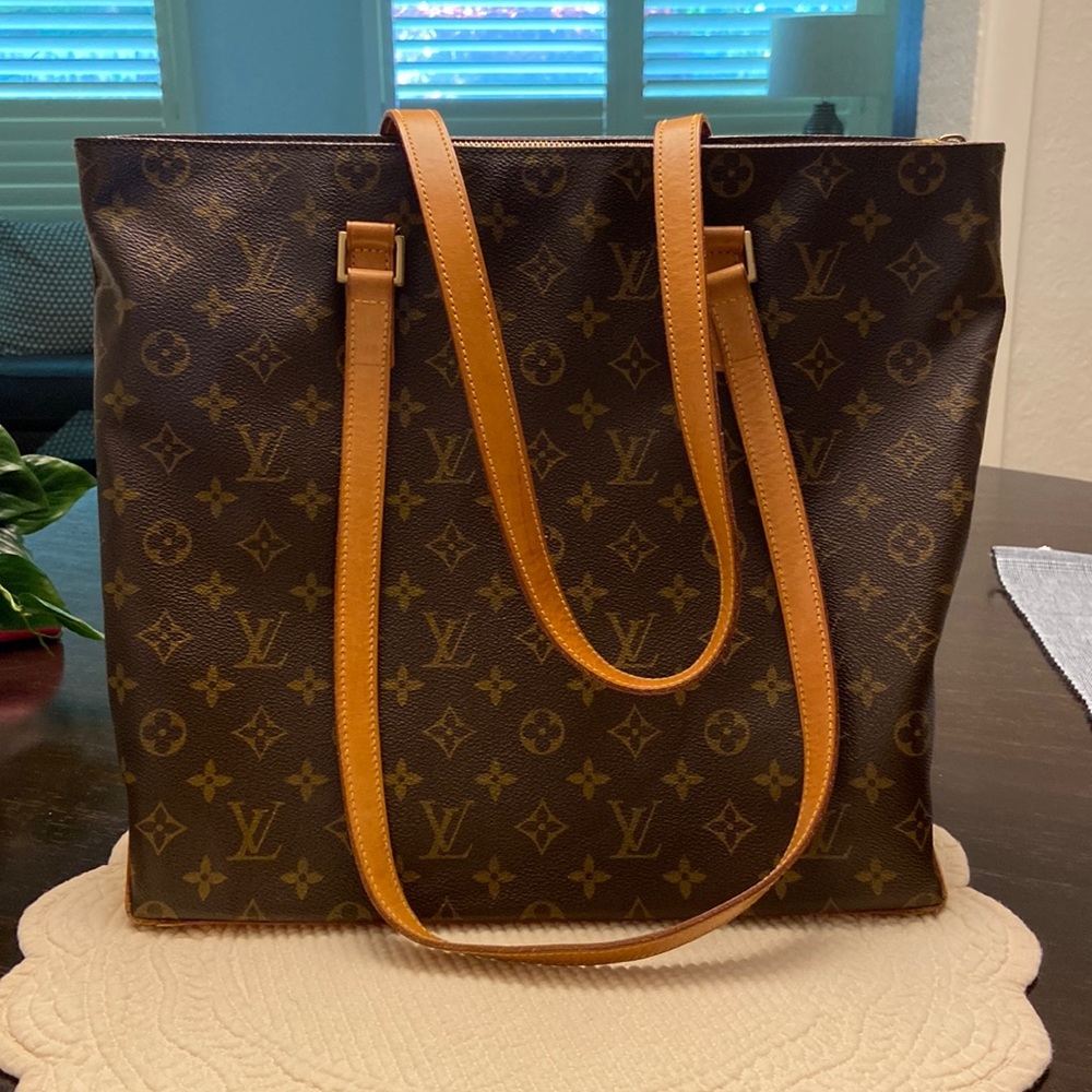 Authentic Louis Vuitton Cabos Mezzo Tote